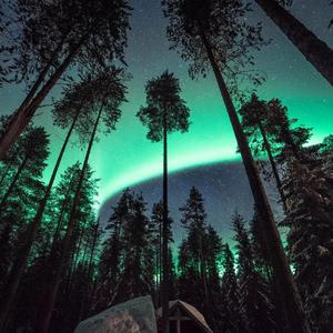 国色天香一卡2卡三卡4卡在线
